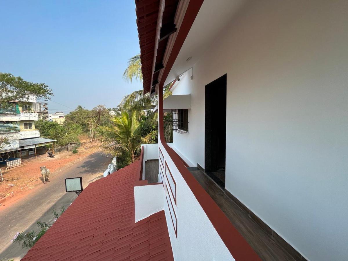 Gayatri Homestay Ratnāgiri Екстериор снимка
