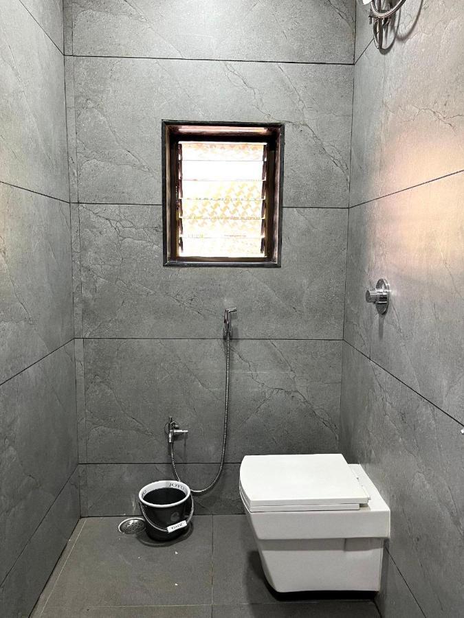 Gayatri Homestay Ratnāgiri Екстериор снимка